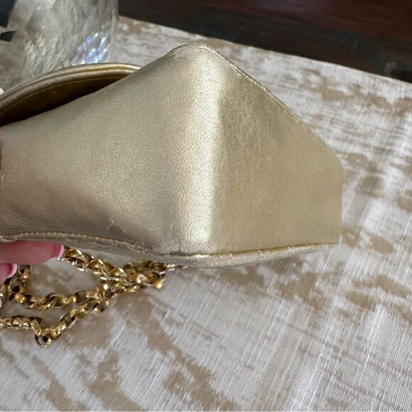 Vintage CHANEL 24k Gold Mini Flap Bag - Picture 8 of 9
